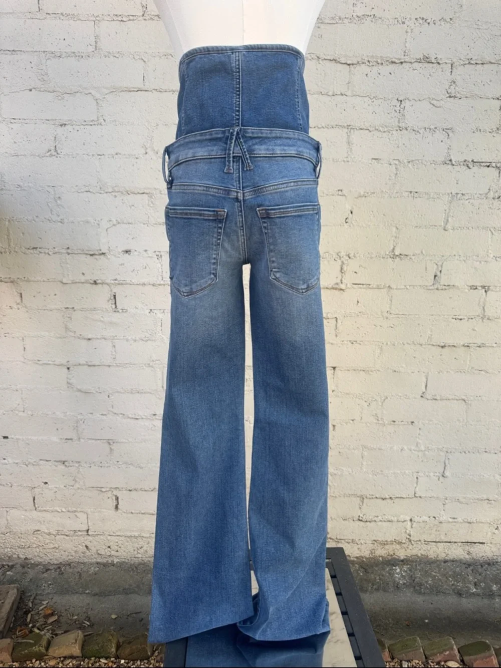 SAMPLE Good American Corset Jeans Size 4/27